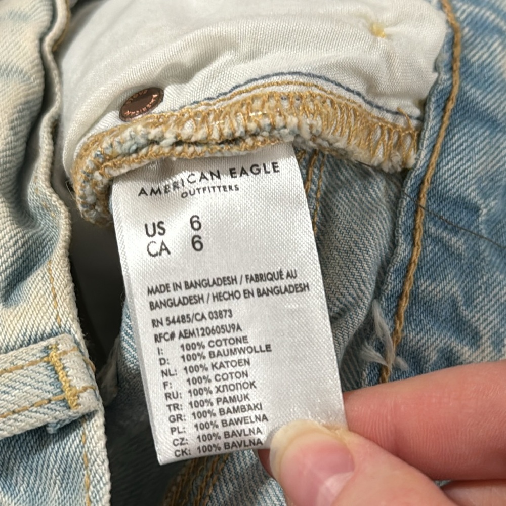 New American Eagle Rainbow embroidery High rise acid wash shorts light blue sz 6 - Picture 11 of 12